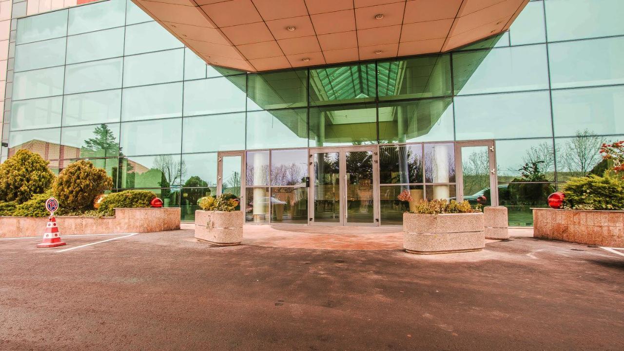 Sudului Aparthotel Bukarest Exteriör bild